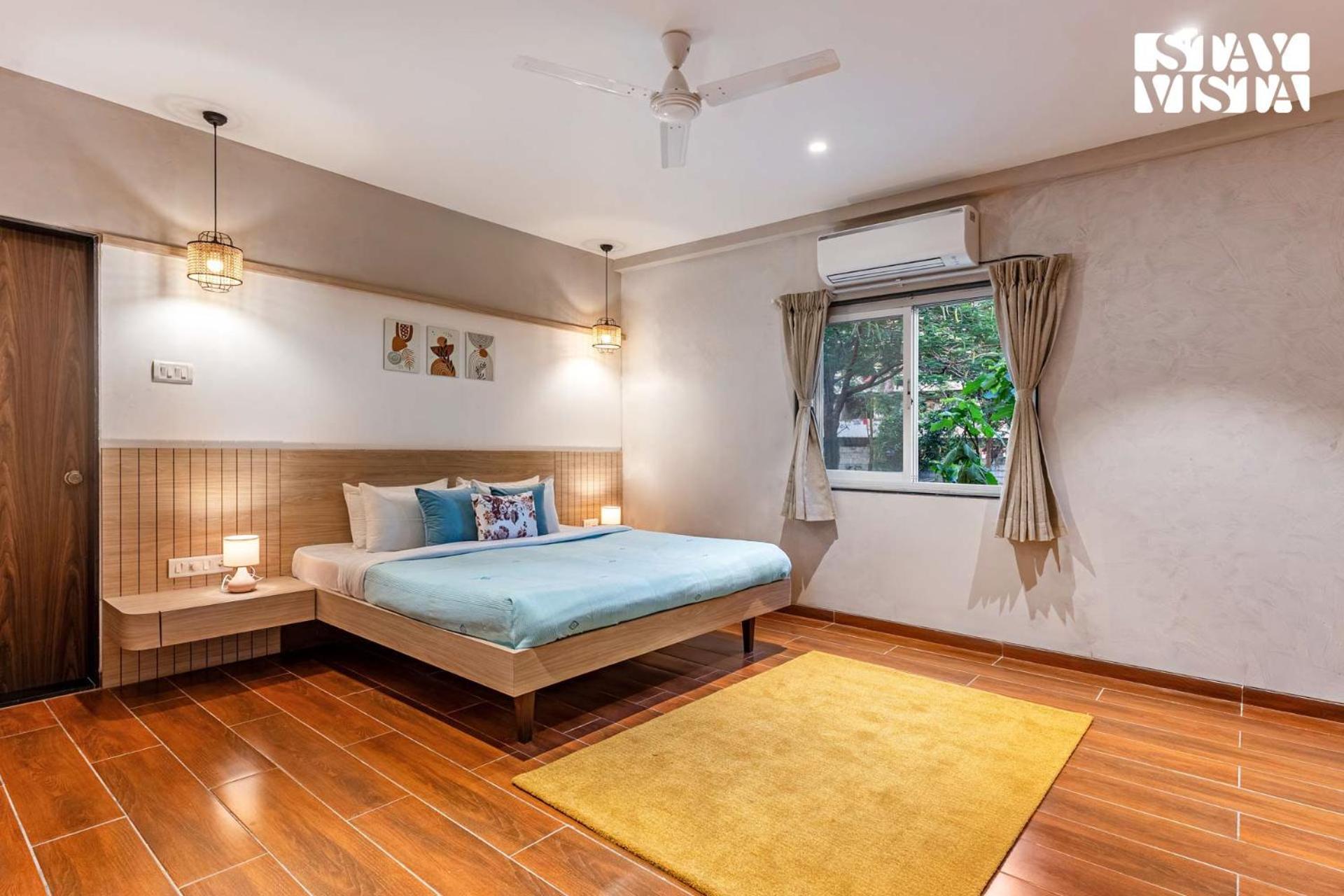 Stayvista At Countryside Meadows With Pool, Ac 푸네 외부 사진